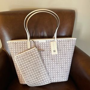 Tory Burch Ever-Ready Tote